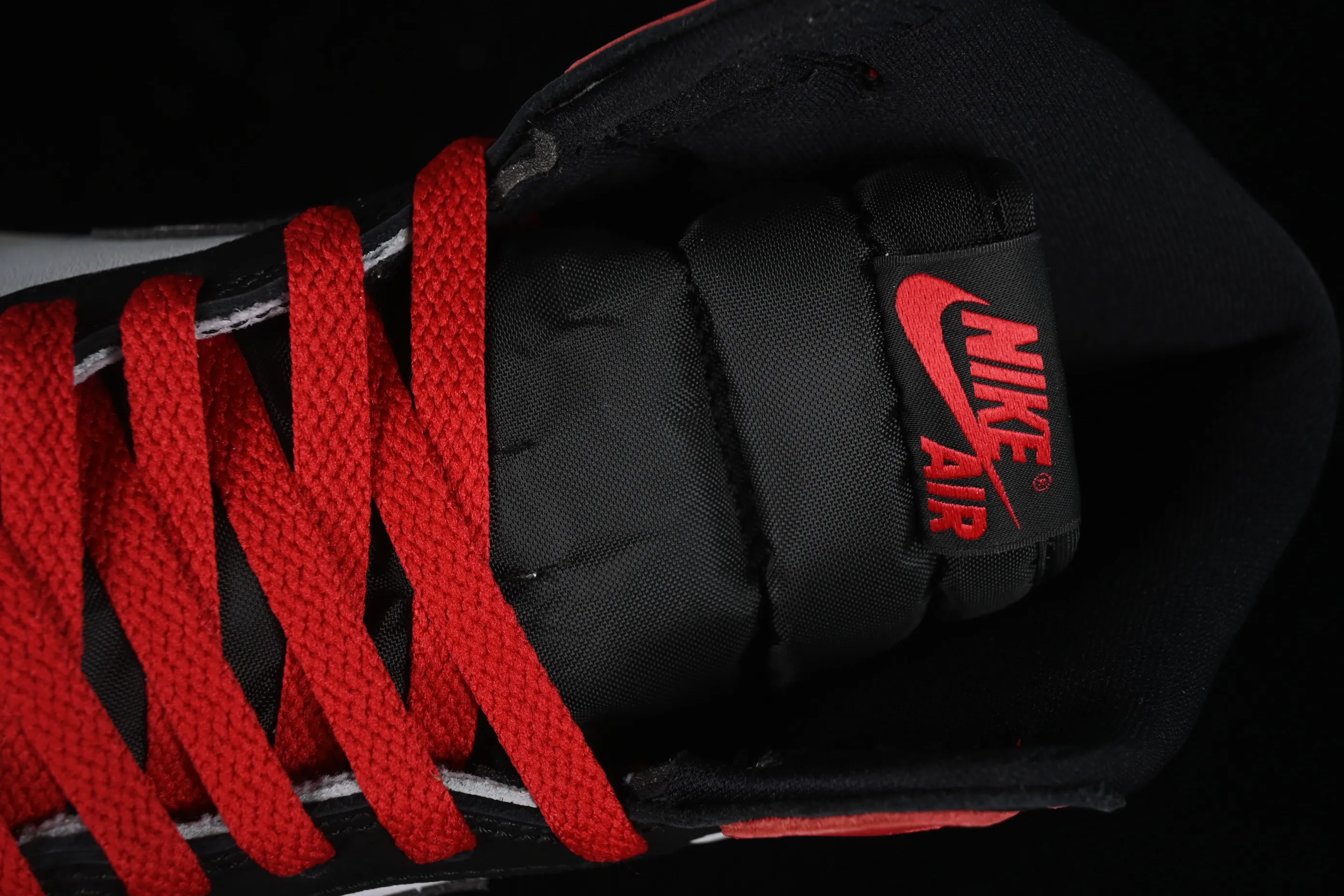 All categories Air Jordan Jordan series basketball shoes Air Jordan 1 High LJR version Air Jordan 1 High OG "Black Toe Reimagined" AJ1 Joe 1 new black toe DZ5485-106